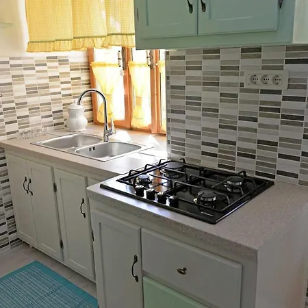 Apartamento With A Parking Space Veli Losinj, Losinj - 21185 Veli Lošinj
