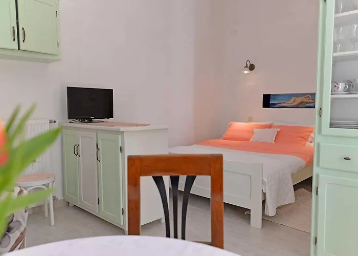 With Parking Space Veli Losinj, Losinj - 21185 Apartamento *