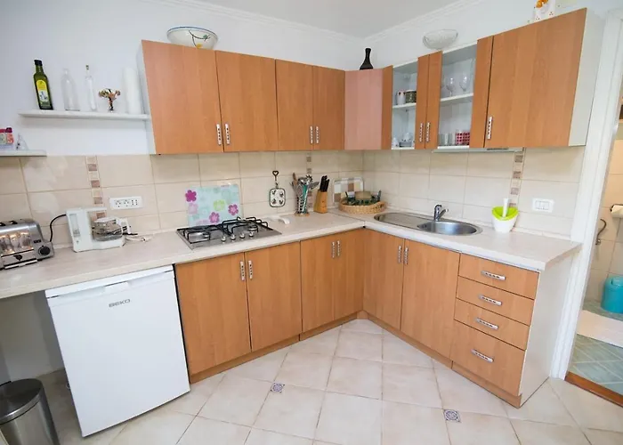 Apartamento With Parking Space Veli Losinj, Losinj - 21185