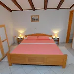 With Parking Space Veli Losinj, Losinj - 21185 Appartement *