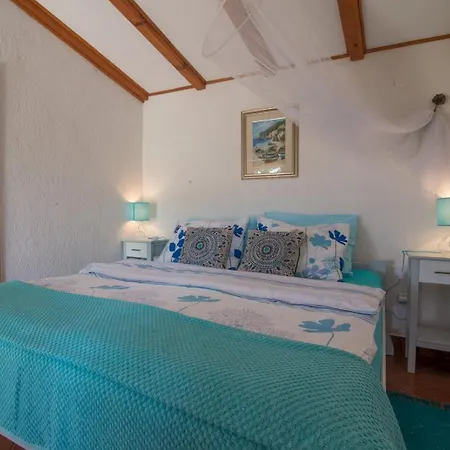 With Parking Space Veli Losinj, Losinj - 21185 Apartment