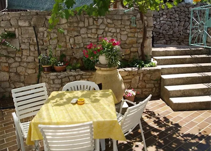 With Parking Space Veli Losinj, Losinj - 21185 Apartman *