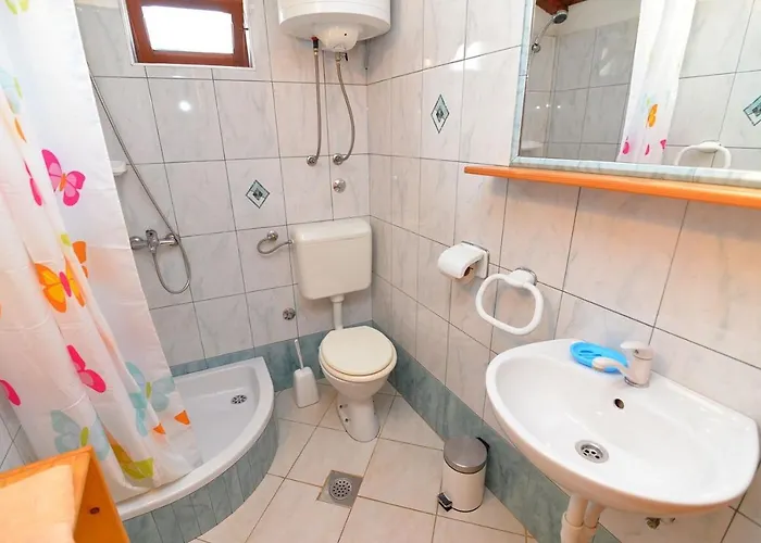 Apartman With Parking Space Veli Losinj, Losinj - 21185 Veli Lošinj