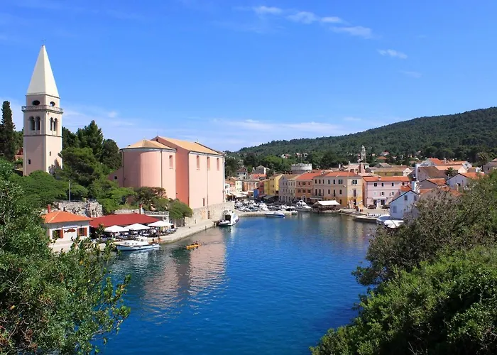 With Parking Space Veli Losinj, Losinj - 21185 Veli Lošinj