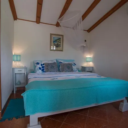 With Parking Space Veli Losinj, Losinj - 21185 Apartment *