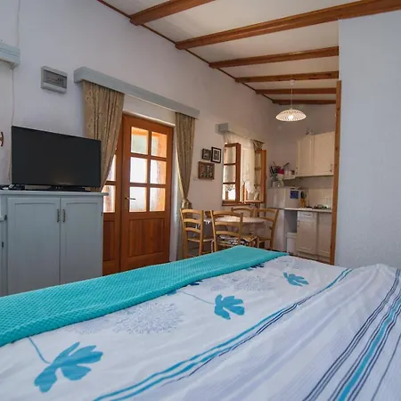 With Parking Space Veli Losinj, Losinj - 21185 Apartment